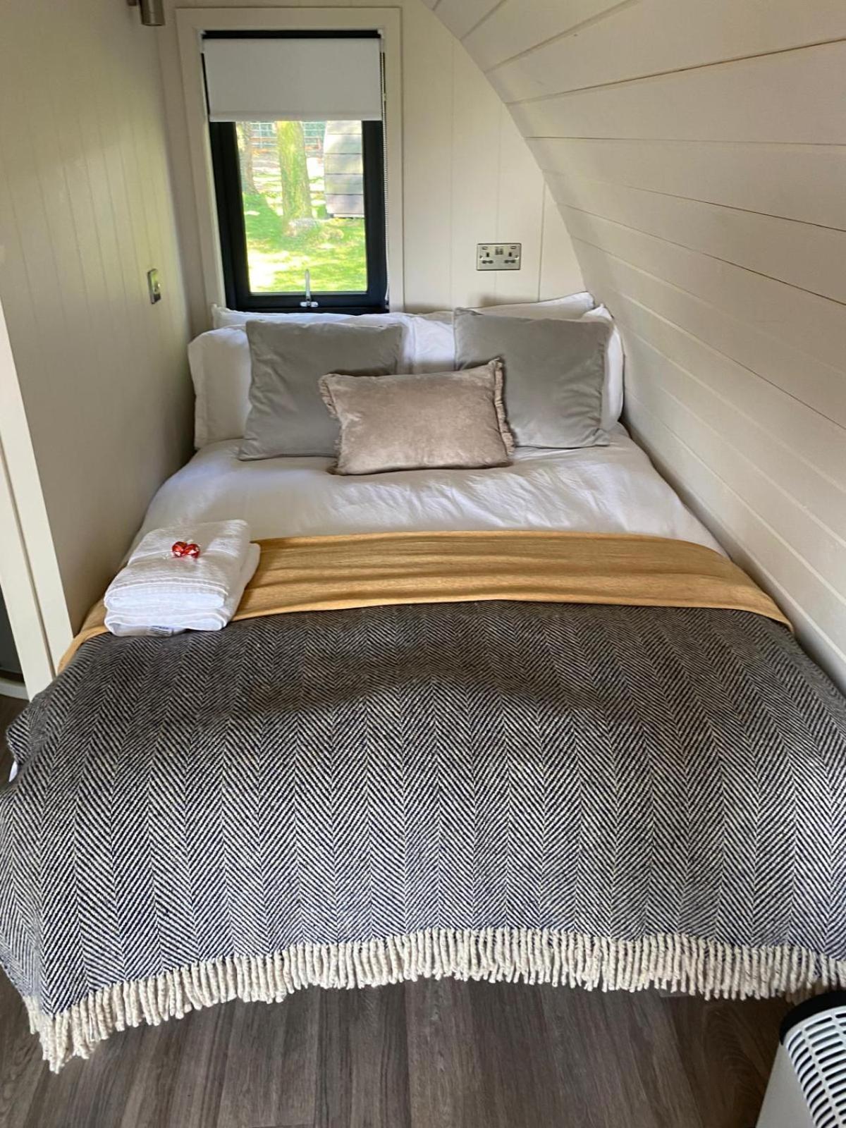 Kildare Countryside Pods Villa Bagian luar foto